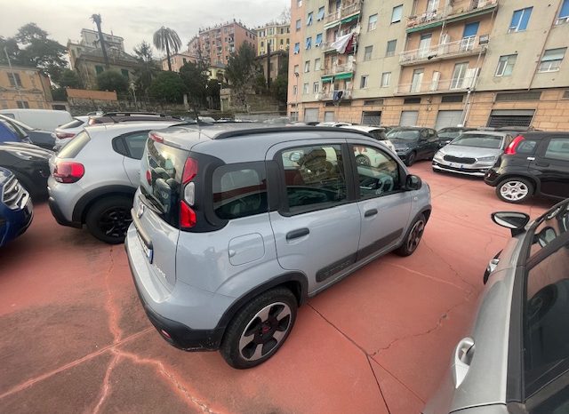 Fiat Panda 1.0 Hybrid city cross 000 pieno