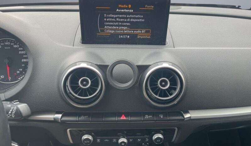 AUDI A3 SPB 1.6 TDI ultra Attraction pieno