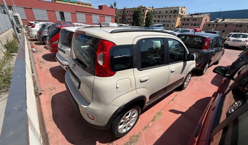 Fiat Panda Trekking 900CC 85 CV pieno