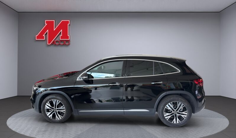 MERCEDES GLA 180 Automatic Progressive Advanced Plus pieno