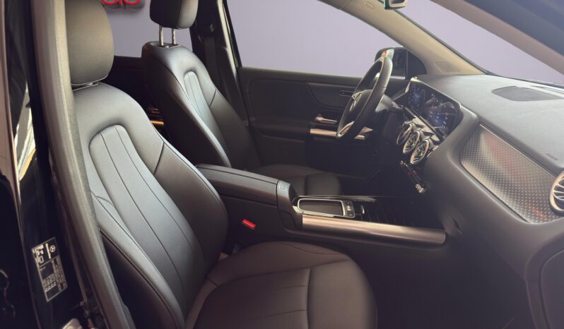 MERCEDES GLA 180 Automatic Progressive Advanced Plus pieno