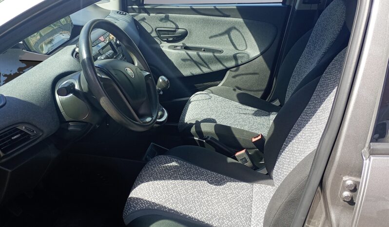 Lancia Ypsilon IBRIDA gold 1000 70 cv pieno