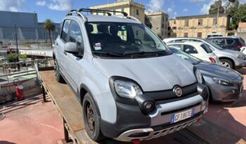 Fiat PANDA CROSS HYBRID 1000 pieno