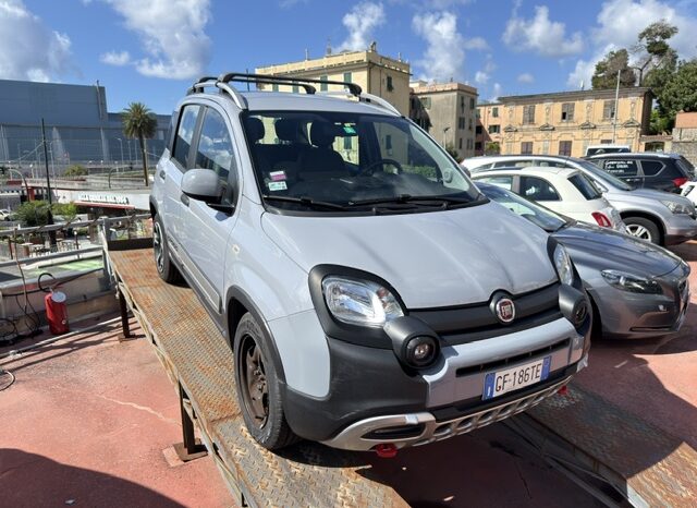 Fiat PANDA CROSS HYBRID 1000 pieno